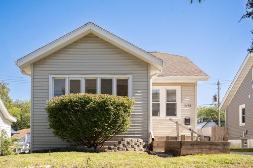 2438 N 58th St, Milwaukee, WI, 53210-2210 | Card Image