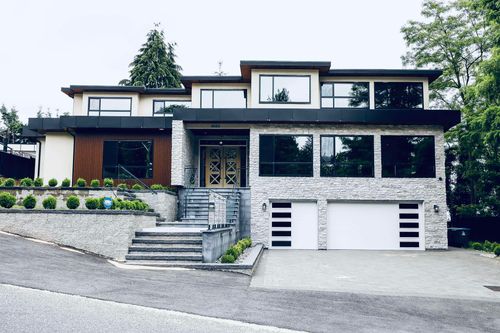 11525 140 St, Surrey, BC, V3R3G9 | Card Image