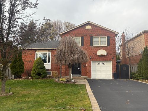 130 William Stephenson Dr, Whitby, ON, L1N8V1 | Card Image