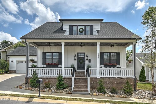 285 Princeton Gdns, Johnson City, TN, 37601-2069 | Card Image