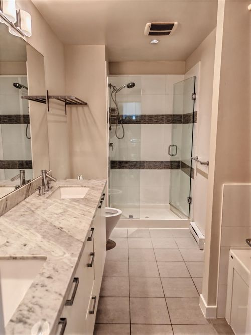 332-9388 Mckim Way, Richmond, BC, V6X0J7 | Card Image