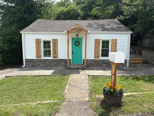 560 8th St Ne, Cleveland, TN, 37311-2107 | Card Image