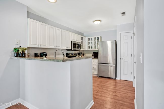 APT-101 - 4110 Breezewood Dr, Condo with 2 bedrooms, 2 bathrooms and null parking in Wilmington NC | Image 14