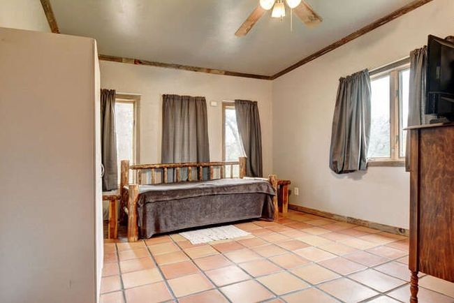 225 Lockwood Rd, House other with 3 bedrooms, 2 bathrooms and 4 parking in Red Rock TX | Image 19