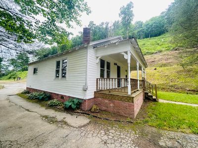 79 Hwy 1482, House other with 3 bedrooms, 1 bathrooms and null parking in Oneida KY | Image 2