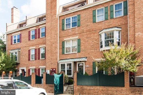760 N Vermont St, ARLINGTON, VA, 22203-2022 | Card Image