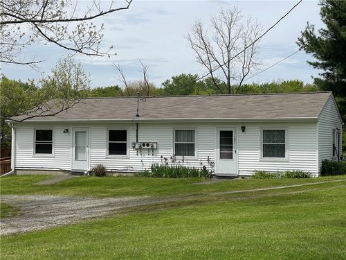 1051 E Lake Road, Delaware Twp, PA, 16154 | Card Image