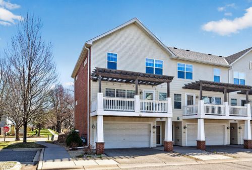 8-1667 Arona St, Falcon Heights, MN, 55108-2351 | Card Image