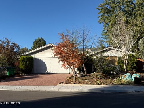 995 Sage View Dr, Sparks, NV, 89434-3904 | Card Image