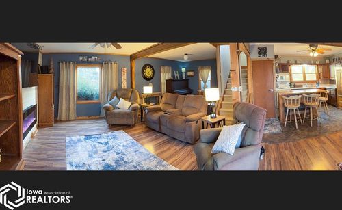 1105 120th St, Kanawha, IA, 50447-8067 | Card Image