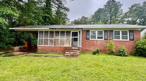 25468 Woodland Park Cir, Courtland, VA, 23837-1004 | Card Image