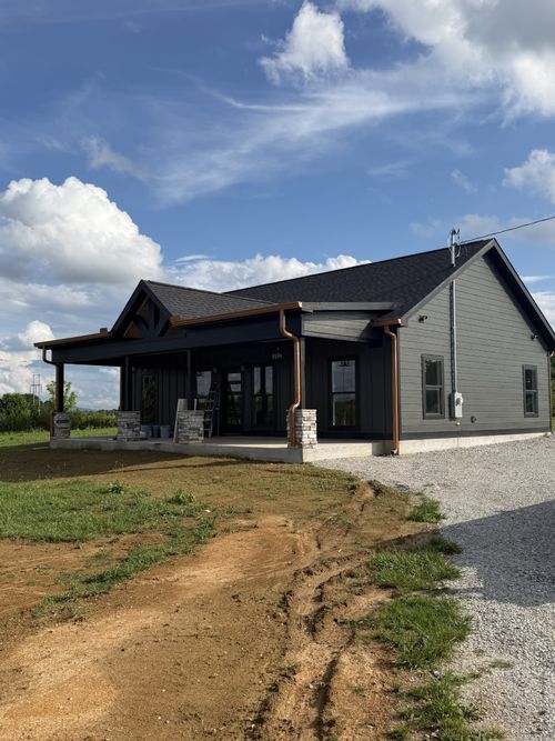 4901 Old Salem Lexie Rd, Belvidere, TN, 37306-2317 | Card Image