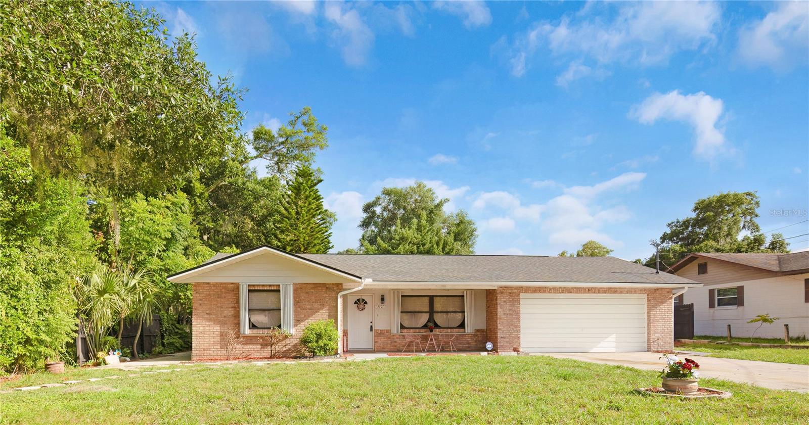 Washington Ave, Eustis, FL 32726