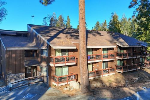 b210-7540 Henness Cir, Yosemite National Park, CA, 95389-9105 | Card Image