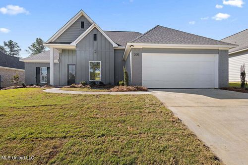 205 Lake Crest Dr, Madison, MS, 39110-1226 | Card Image