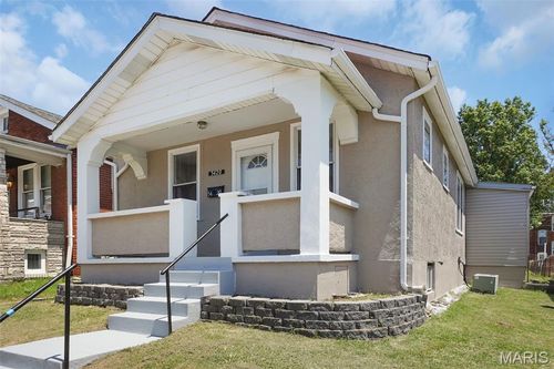 5420 Bates St, Saint Louis, MO, 63116-1253 | Card Image