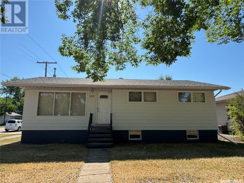 502 Jasper St, Maple Creek, SK, S0N1N0 | Card Image