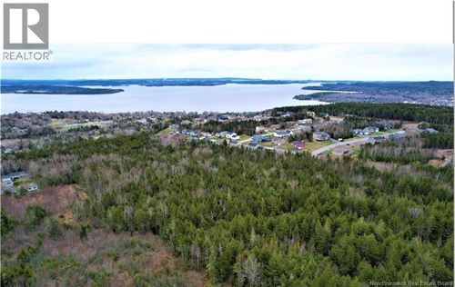 8 Philip Ave, Grand Bay-Westfield, NB, E5K | Card Image