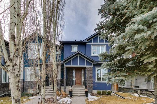 2607 32 St Sw, Calgary, AB, T3E2R8 | Card Image