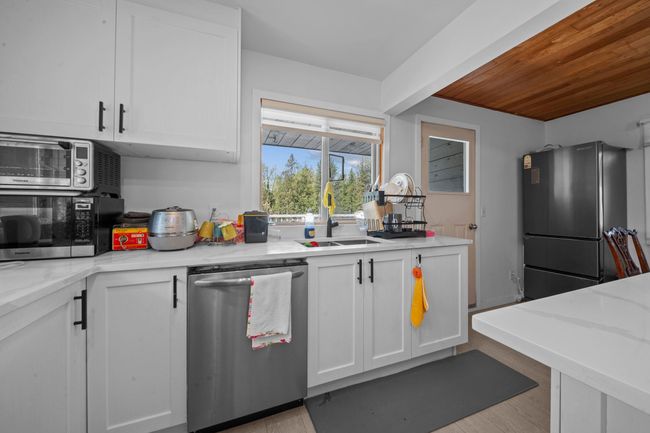 25412 58 Ave, House other with 6 bedrooms, 4 bathrooms and 20 parking in Aldergrove BC | Image 14