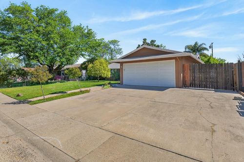 7108 Canaveral Way, North Highlands, CA, 95660-3530 | Card Image