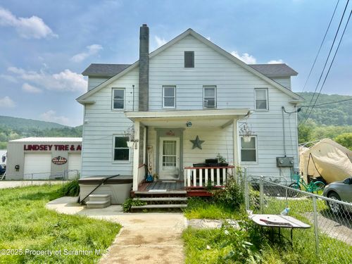 536 Old Route 11, NEW MILFORD, PA, 18834-7511 | Card Image