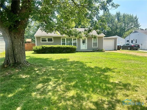 1553 Westgate Dr, Defiance, OH, 43512-3252 | Card Image