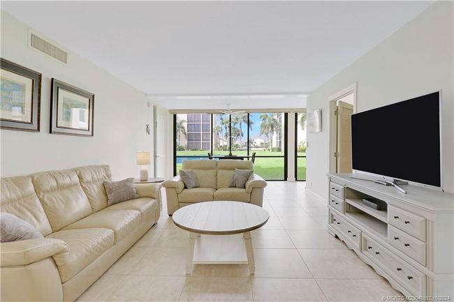 APT-103 - 3442 Ne Causeway Blvd, Condo with 2 bedrooms, 2 bathrooms and 1 parking in Jensen Beach FL | Image 11