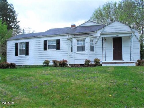 102 Woodland Dr, Johnson City, TN, 37601-5450 | Card Image