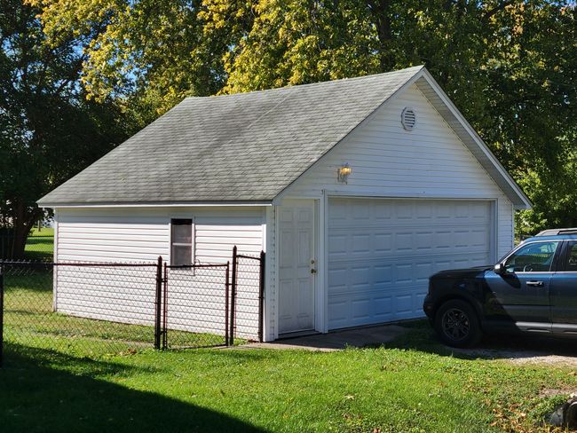 202 S Birch St, House other with 3 bedrooms, 2 bathrooms and 2 parking in Wenona IL | Image 24