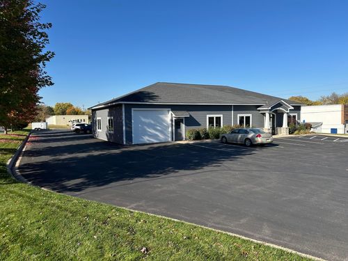 160 Market St S, Shakopee, MN, 55379-2263 | Card Image