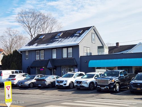 77 Valley Rd, Cos Cob, CT, 06807-2238 | Card Image