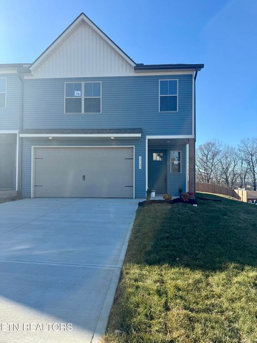 1737 Bennett Village Dr, Maryville, TN, 37804-2100 | Card Image