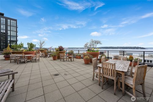 403-2607 Western Ave, Seattle, WA, 98121-1371 | Card Image