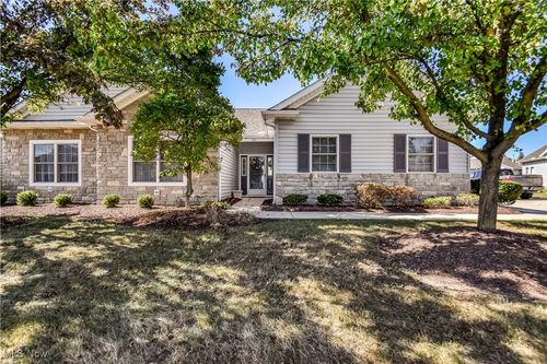 134 Gleneagle Dr, Elyria, OH, 44035-8307 | Card Image