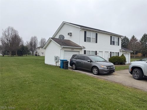 1572 E Summit Street, Kent, OH, 44240 | Card Image