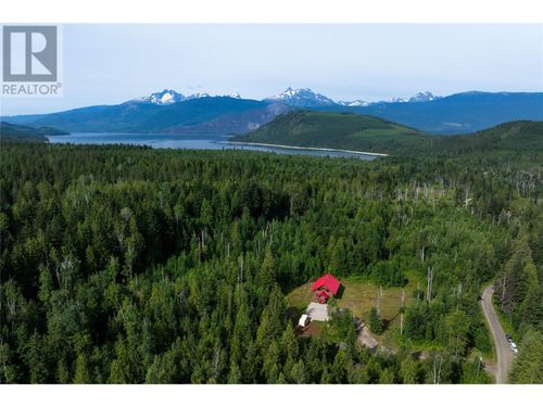 935 Hill Creek Rd, Nakusp, BC, V0G1R2 | Card Image