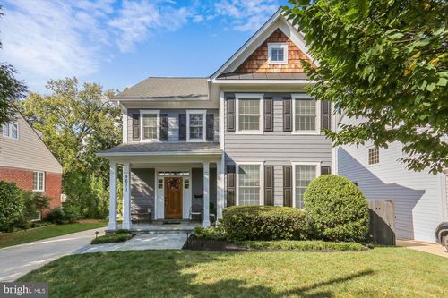 5611 Forest Pl, BETHESDA, MD, 20814-1707 | Card Image