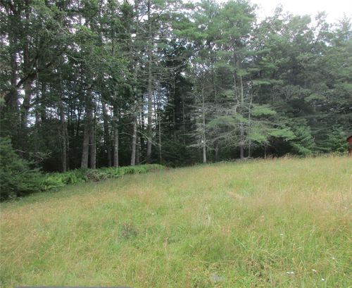 28 Whitehead Rd, Sparrow Bush, NY, 12780-5113 | Card Image