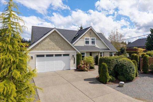 672 Lowry'S Rd, Parksville, BC, V9P2R6 | Card Image