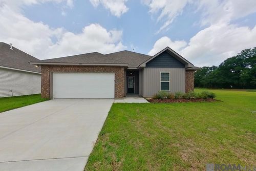 205 Foggy Ln, Lafayette, LA, 70507-4916 | Card Image