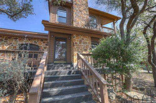 1560 Roadrunner Ln, Canyon Lake, TX, 78133-2186 | Card Image