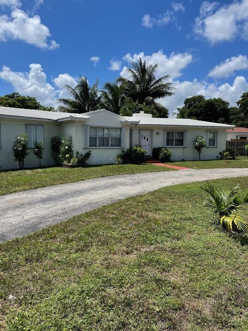 2807 Polk St, Hollywood, FL, 33020-4228 | Card Image