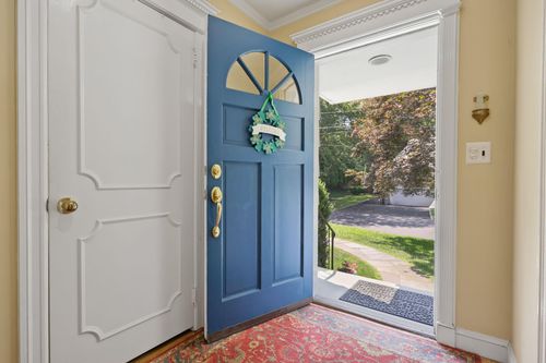 54 Claremont Rd, Scarsdale, NY, 10583-1142 | Card Image