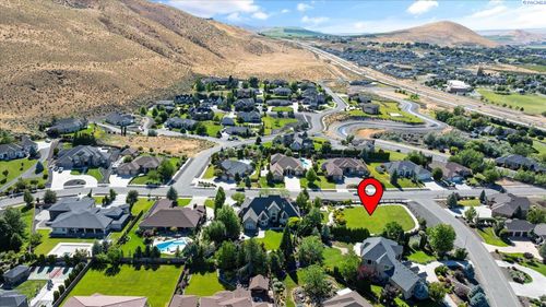 1107 Pinto Loop, Richland, WA, 99352-7849 | Card Image