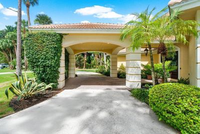 14918 Horseshoe Trace, House other with 5 bedrooms, 4 bathrooms and null parking in Wellington FL | Image 3