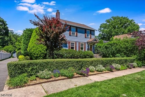44 Dodd St, Montclair, NJ, 07042-5020 | Card Image