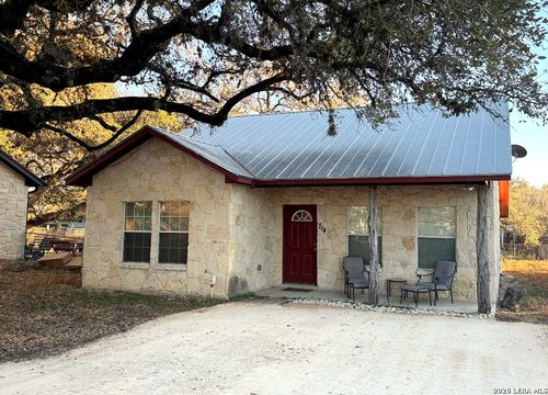 714 Houston, Pleasanton, TX, 78064-2828 | Card Image