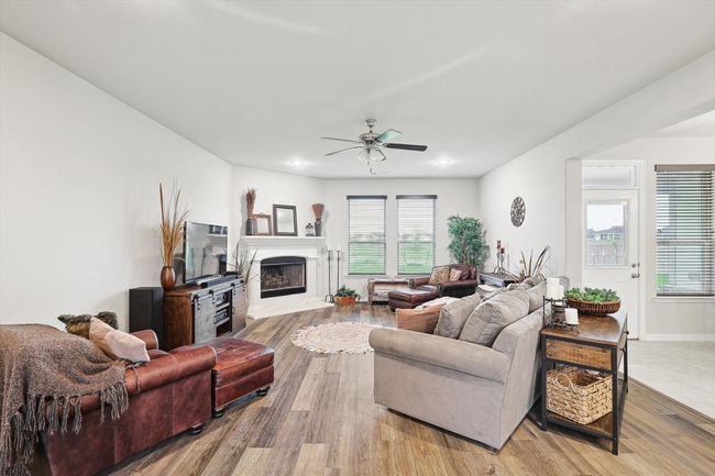 245 Stone Canyon Dr, House other with 3 bedrooms, 2 bathrooms and null parking in Rhome TX | Image 10