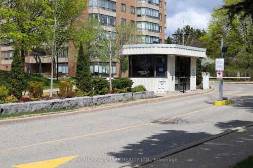 912-7601 Bathurst St, Thornhill, ON, L4J4H5 | Card Image
